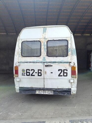 Mercedes 308 D-3