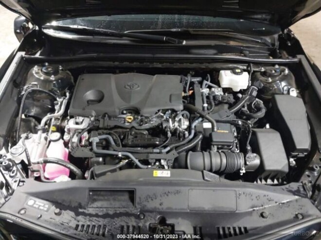 Toyota Camry-13