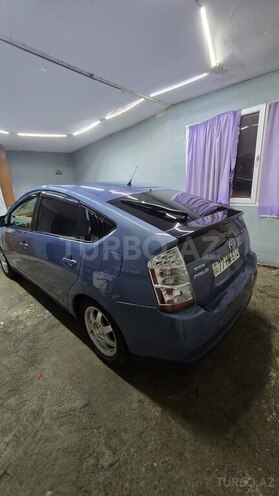 Toyota Prius-4