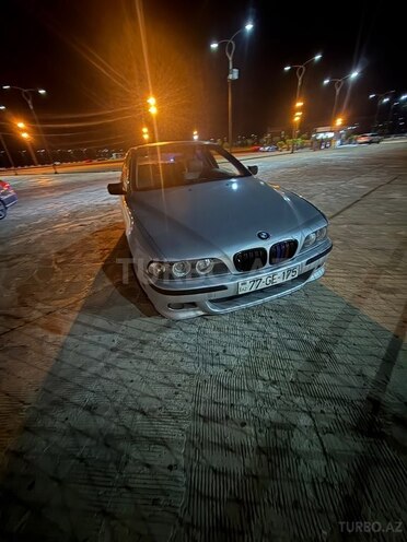 BMW 520-4