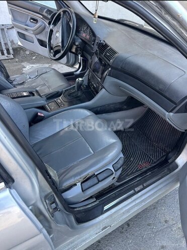 BMW 520-13