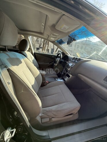 Nissan Altima-6