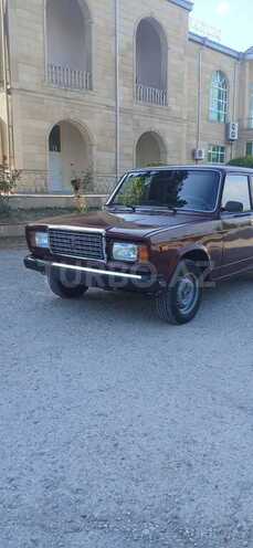 LADA (VAZ) 2107-2