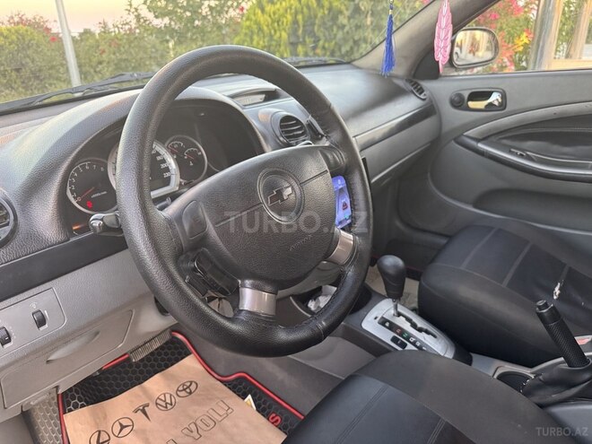 Chevrolet Lacetti-5