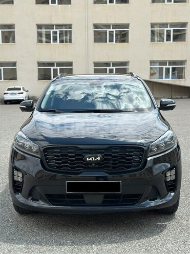 Kia Sorento-1