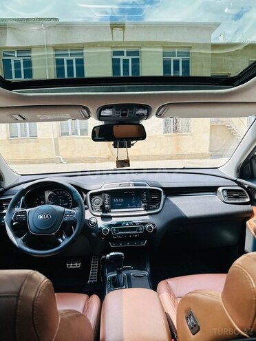 Kia Sorento-8