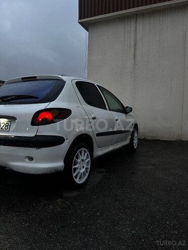 Peugeot 206-3