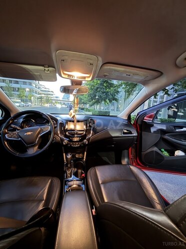 Chevrolet Cruze-10