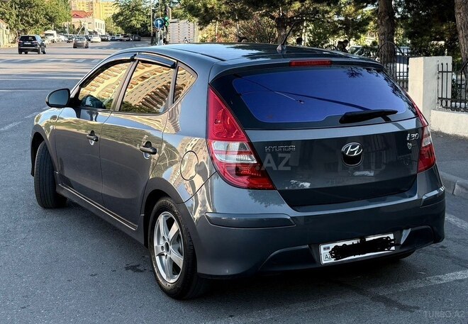 Hyundai i30-8