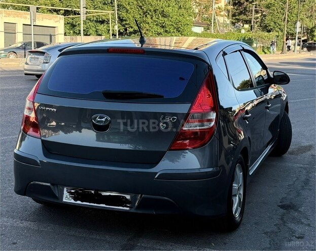 Hyundai i30-7