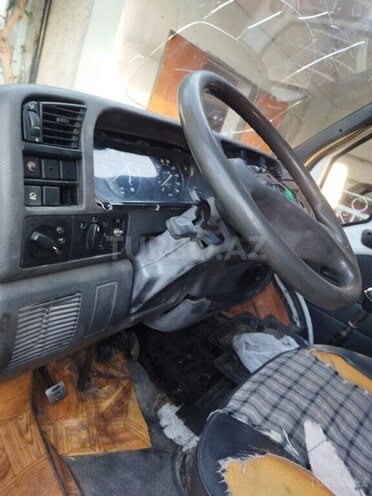 Ford Transit-5