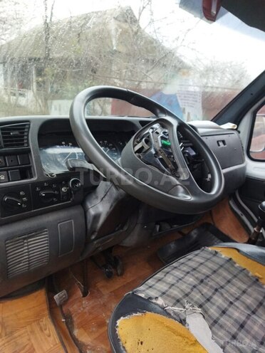 Ford Transit-4