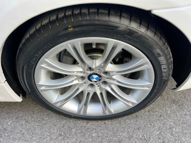 BMW 525-19