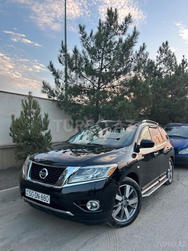 Nissan Pathfinder-2
