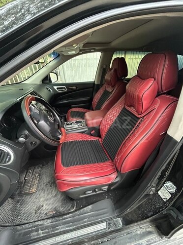 Nissan Pathfinder-6