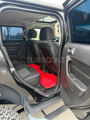 Hummer H3-5