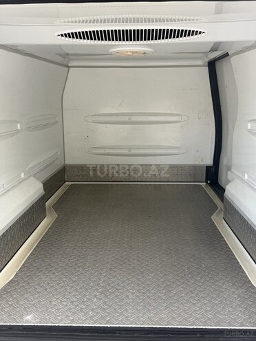 Mercedes Vito 115-8