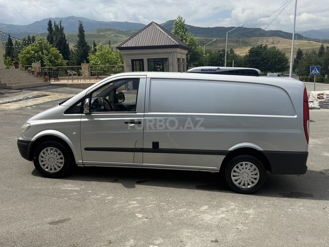 Mercedes Vito 115-4