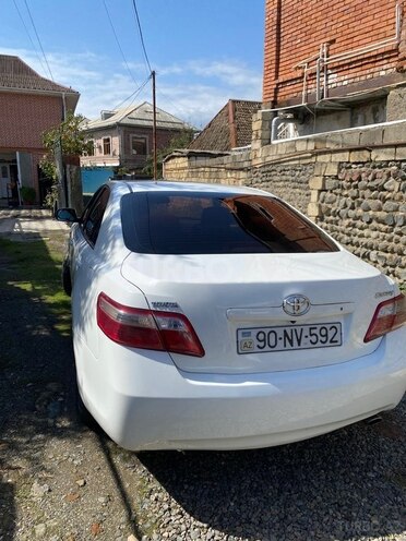 Toyota Camry-3