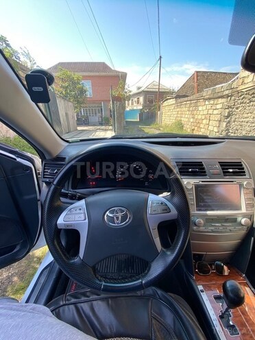 Toyota Camry-13
