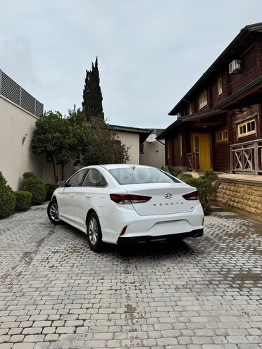 Hyundai Sonata-3