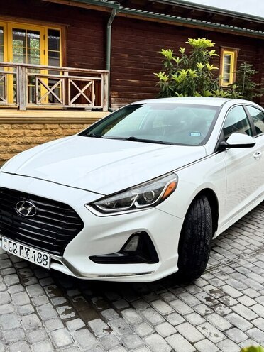 Hyundai Sonata-2