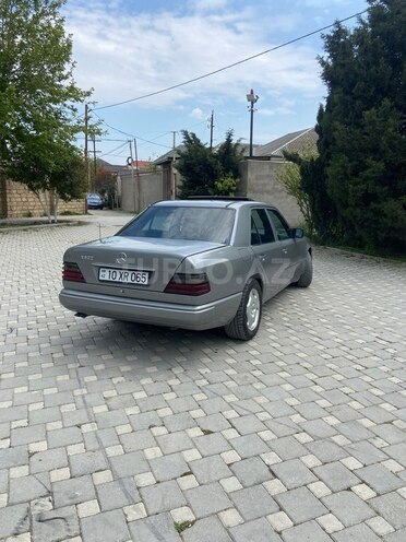 Mercedes 300 D-4
