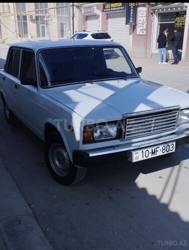 LADA (VAZ) 2107-2