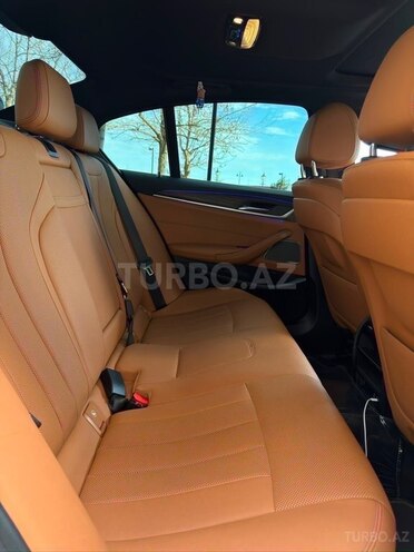 BMW 530-12