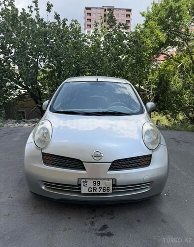 Nissan March-2