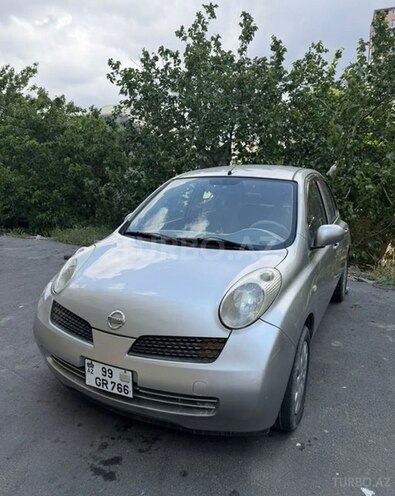 Nissan March-1