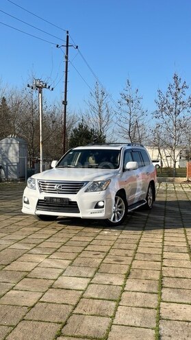 Lexus LX 570-1