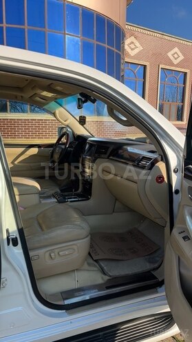 Lexus LX 570-13