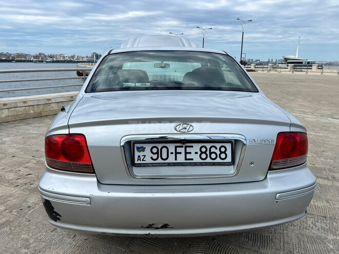 Hyundai Sonata-4