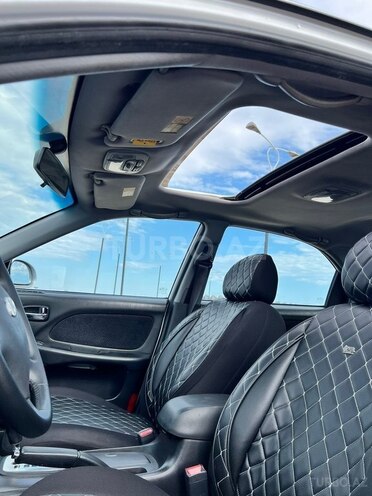 Hyundai Sonata-11