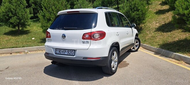 Volkswagen Tiguan-5