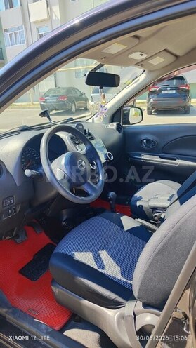 Nissan March-6