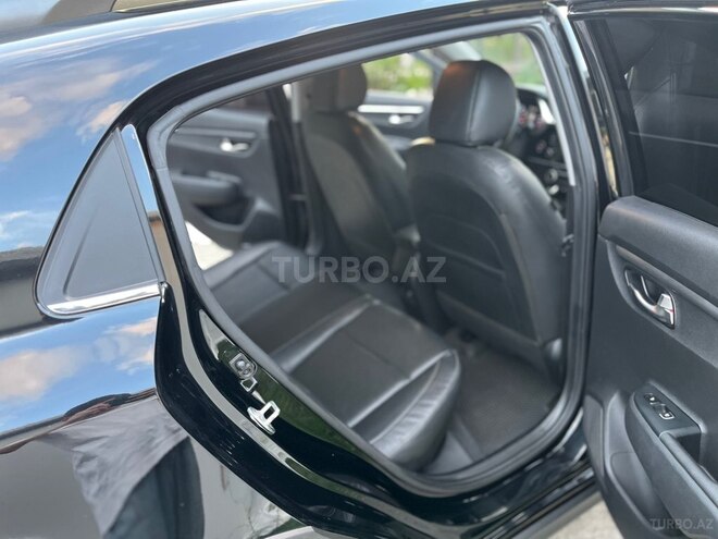 Kia Rio X-Line-8