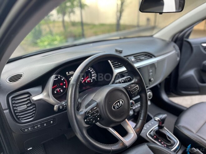 Kia Rio X-Line-7