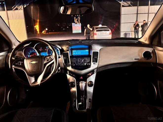 Chevrolet Cruze-8