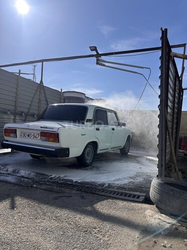 LADA (VAZ) 2107-15