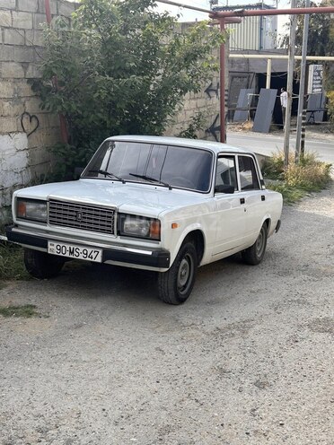 LADA (VAZ) 2107-1