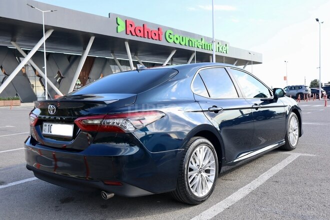 Toyota Camry-6