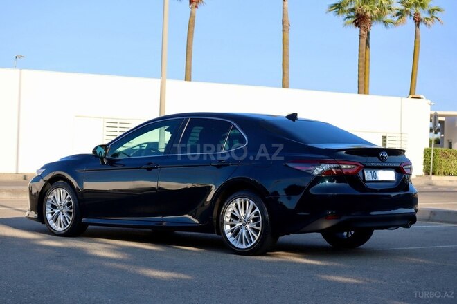 Toyota Camry-9