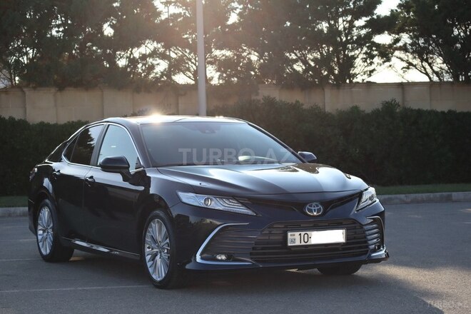 Toyota Camry-3