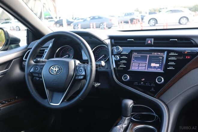 Toyota Camry-10