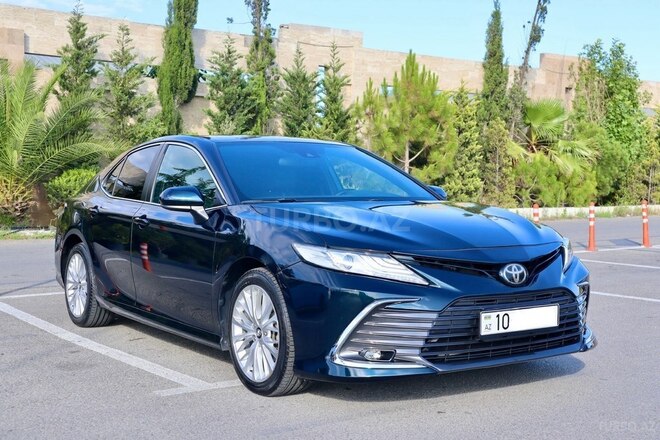 Toyota Camry-5