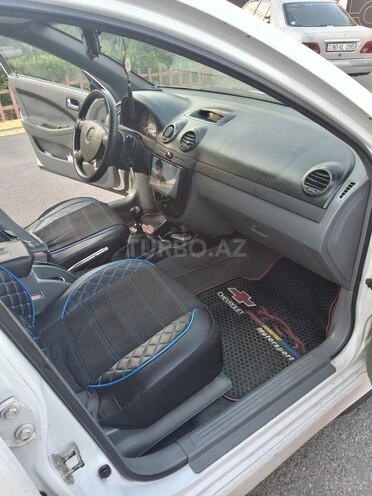 Chevrolet Lacetti-7