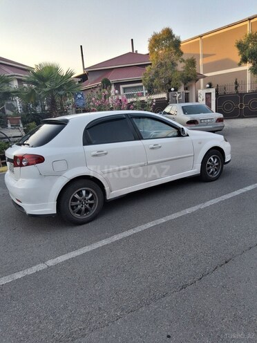 Chevrolet Lacetti-13