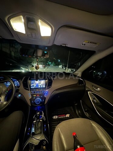 Hyundai Santa Fe-14